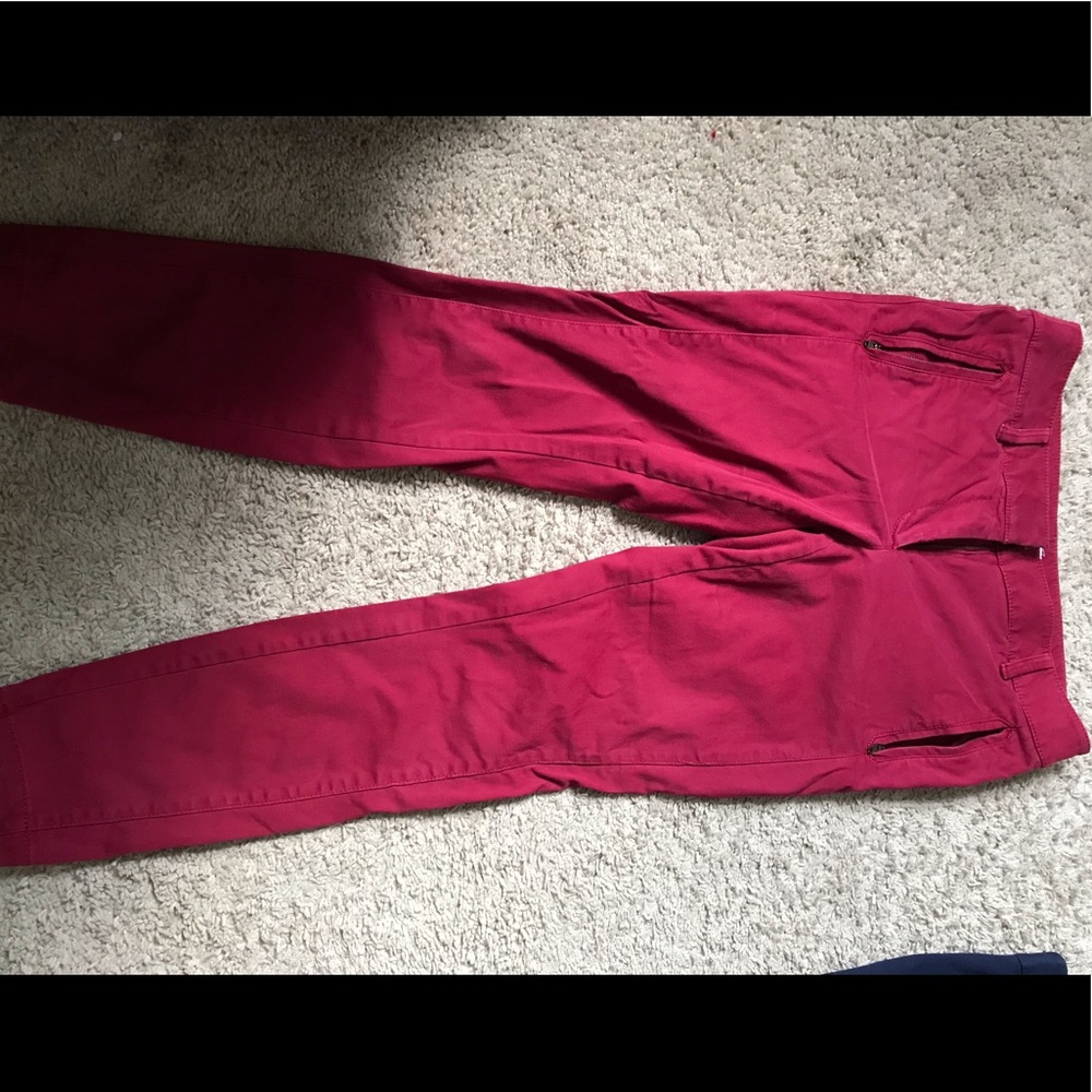 Dark red women’s loft ankle pants!